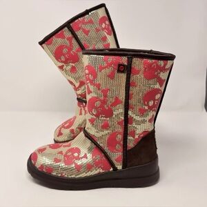 UGG I Love UGG Skull Sequin Sheepskin Boots Gold Red Women’s 7 NOS Rare
